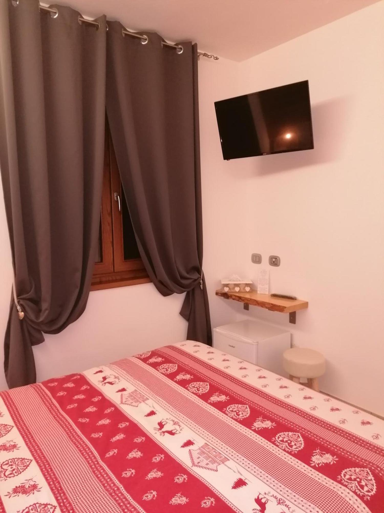 Azienda Agricola Agriturismo I Sei Petali Capo di Ponte Exterior foto